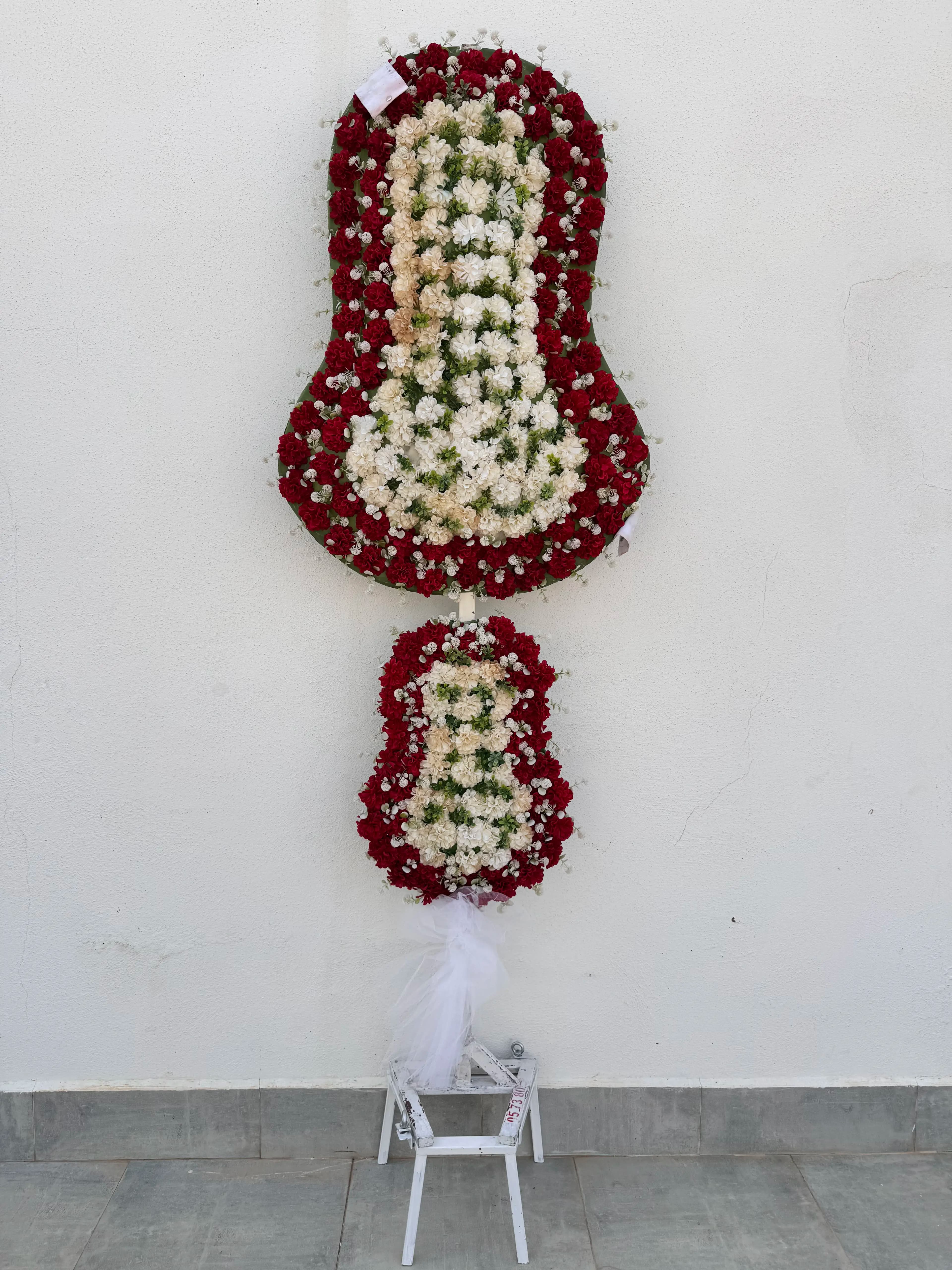 Alanya Resmi Acilis Ve Kurumsal Tebrik Celenkleri 12 - Alanya Hacımehmetli çelenk teslimatı (birinci sınıf yapay çiçeklerle).